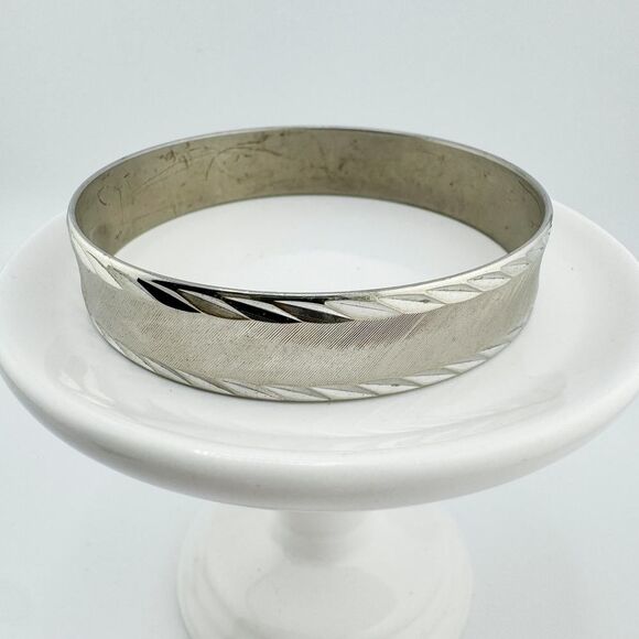Vintage Silver-Tone Etched Cuff Bracelet Minimalist Modern Southwestern Retro - Picture 5 of 7